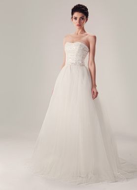 Весільна сукня Рейн А-силуету кольору Айворі з гіпюрової вишивкою